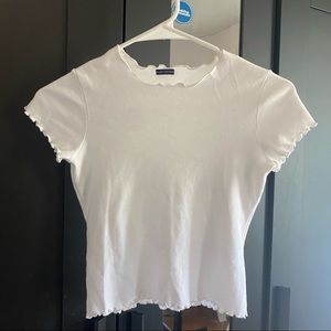 Brandy Melville lettuce rimmed top